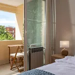 Dalma Luxe Apartment *